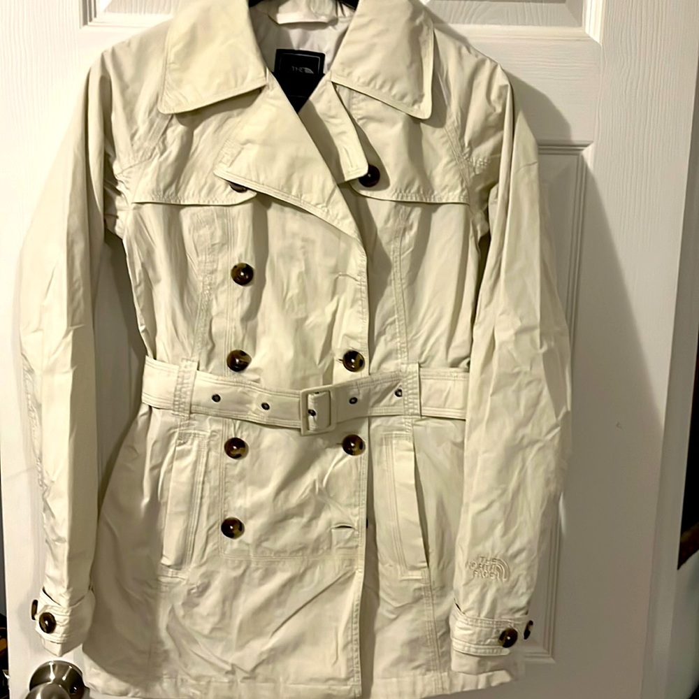The North Face white trench coat size XS excellent condition
